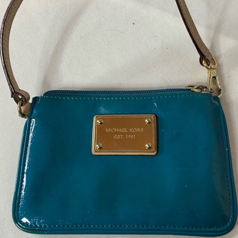 Michel Kors Wristlet